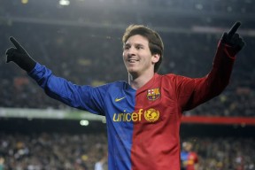 南非世界杯-阿扎伦卡赛事新规引争议，澳大利亚队公开抗议